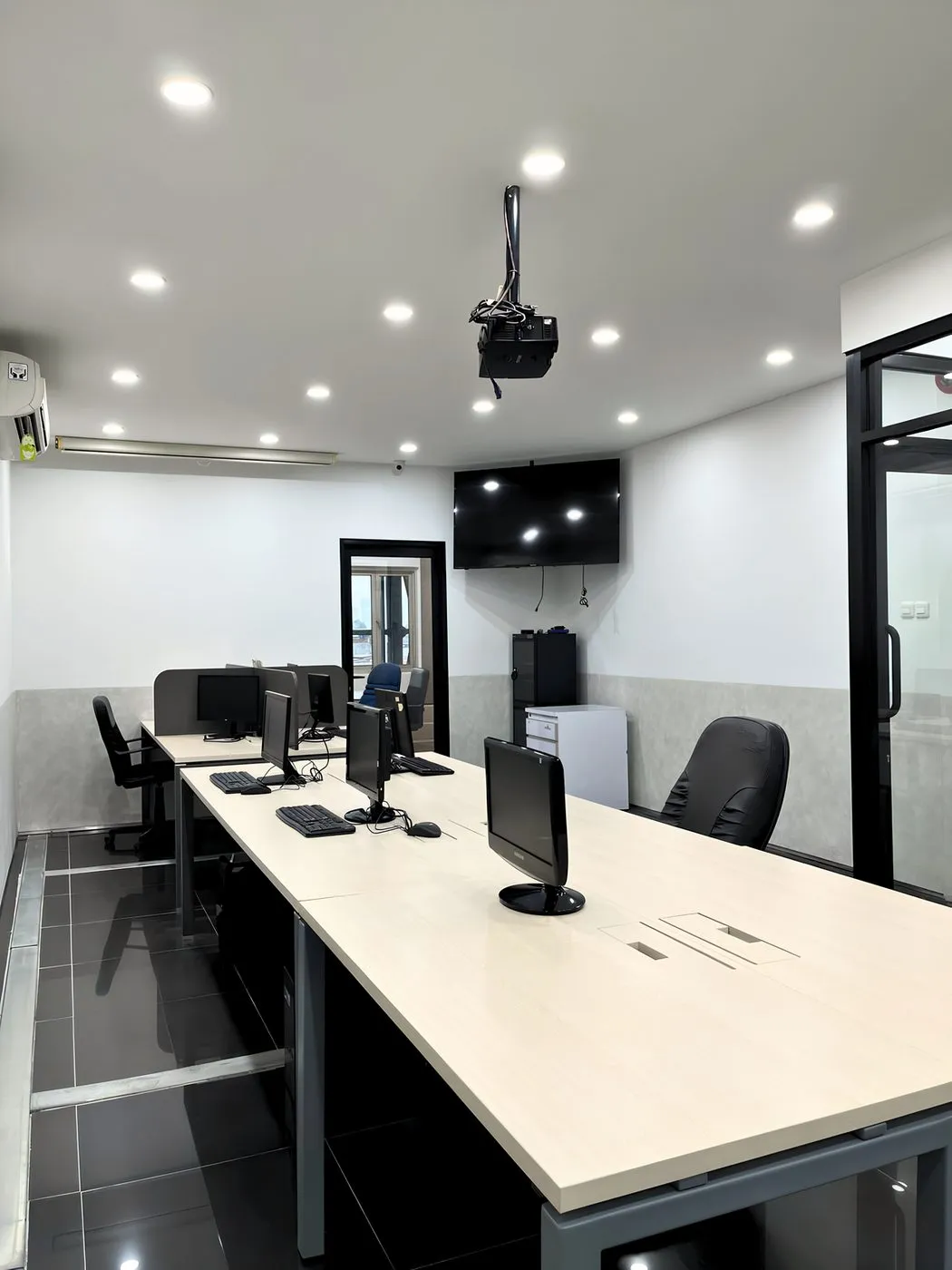 Kantor Poskota · Ruang · Kemanggisan, Jakarta Barat